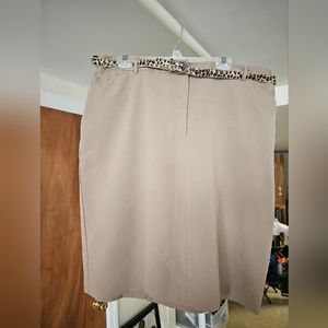Skirt with pockets excellent for work